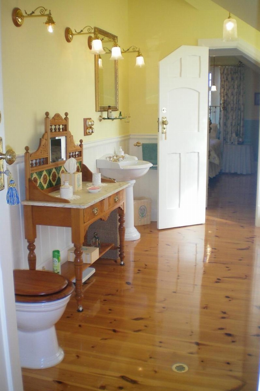 Water Bay Villa Bed & Breakfast Image 13