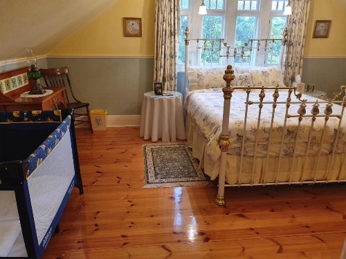 Water Bay Villa Bed & Breakfast image 24
