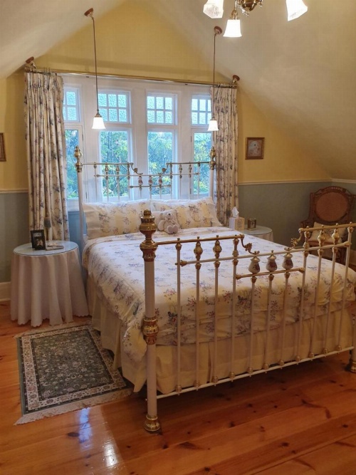 Water Bay Villa Bed & Breakfast image 25